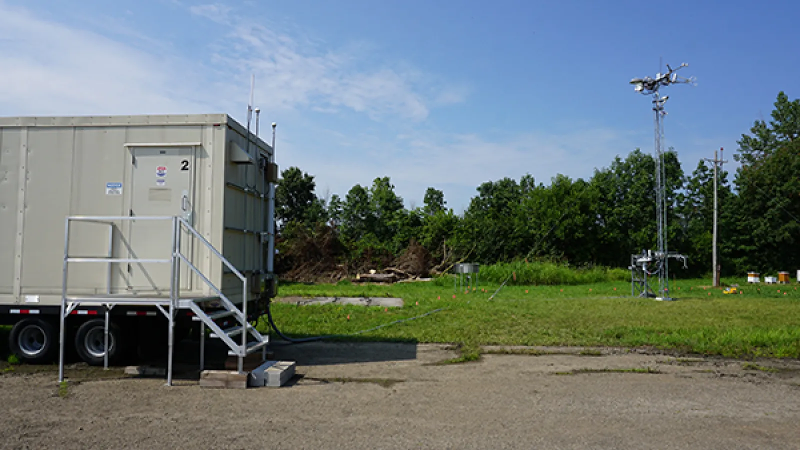 The sensor tower and trailer at the OSU Airport