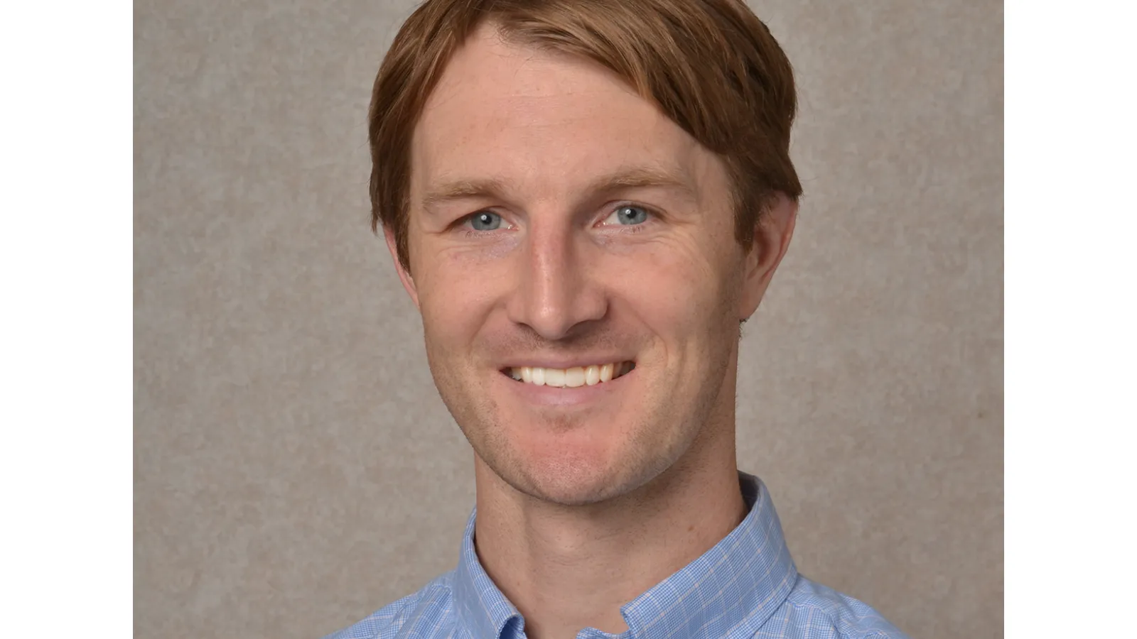 Headshot: Dr. Dan Spakowicz