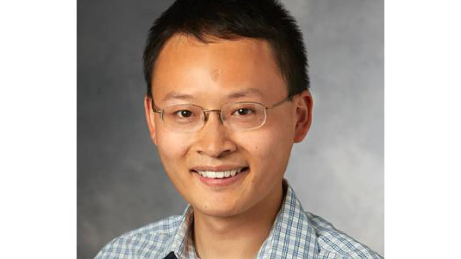 Headshot: Dr. James Zou, Stanford University
