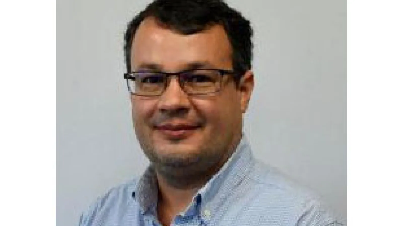 Headshot: Dr. Darren Drewry