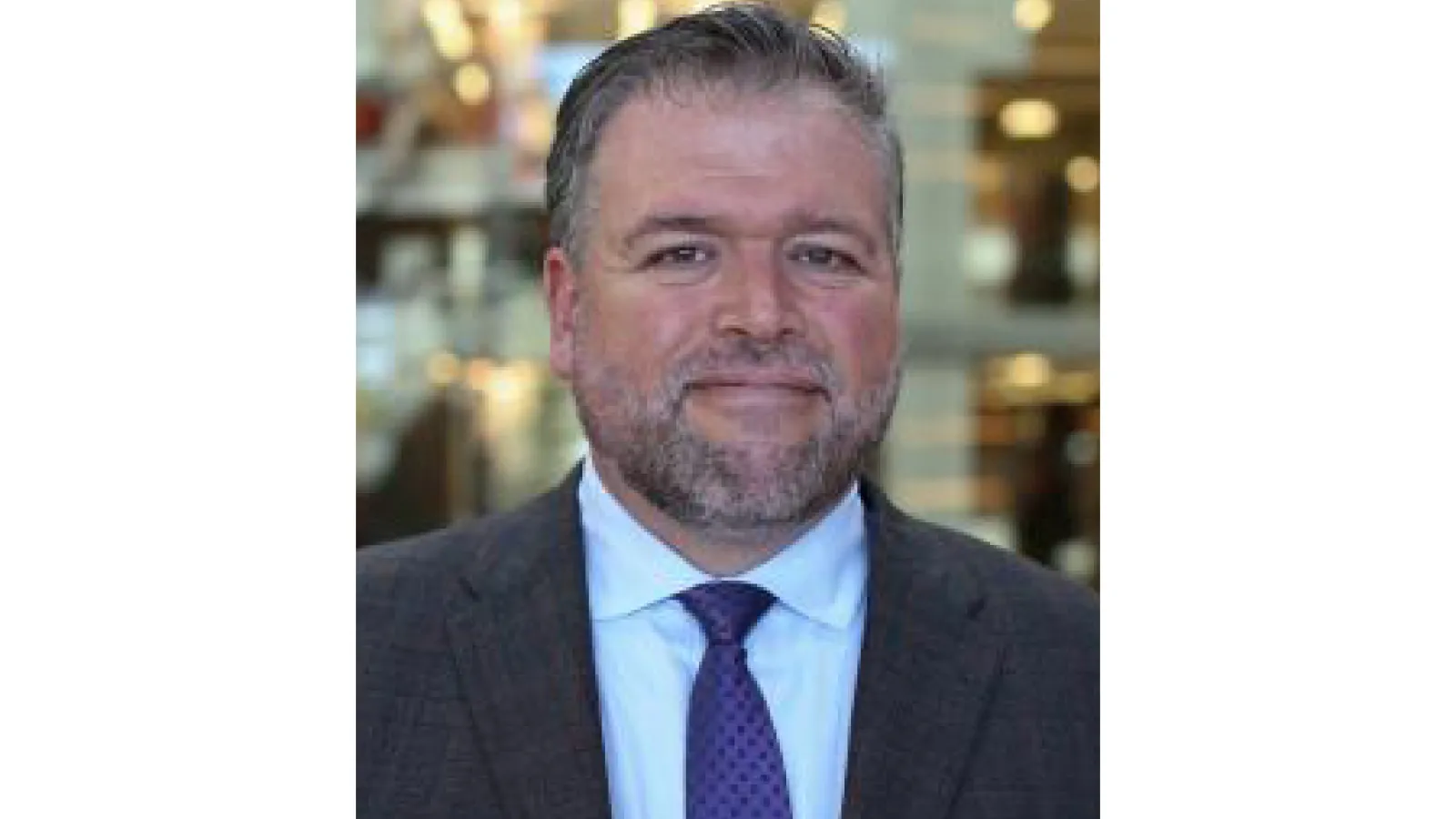 Headshot: Dr. Bear Braumoeller