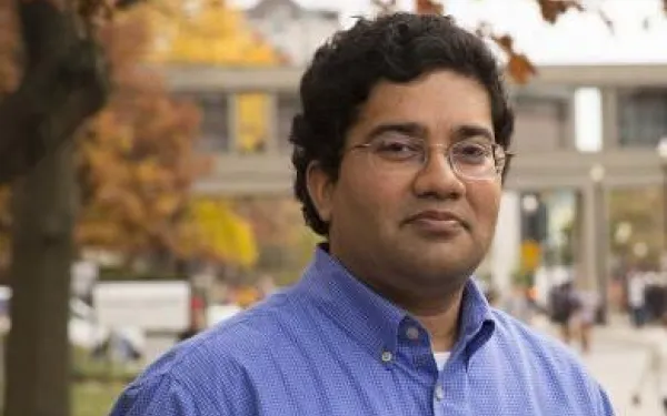 srini headshot