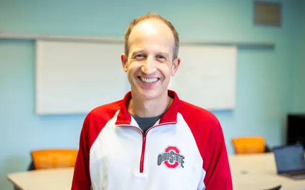 mike rayo headshot