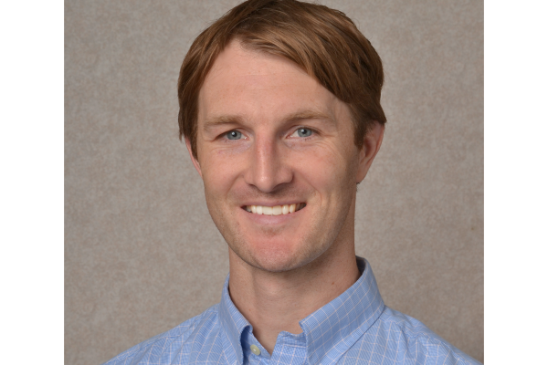 Headshot: Dr. Dan Spakowicz