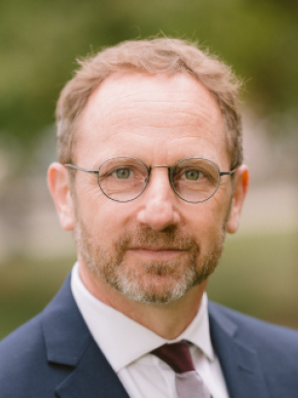 Dennis Hirsch Headshot
