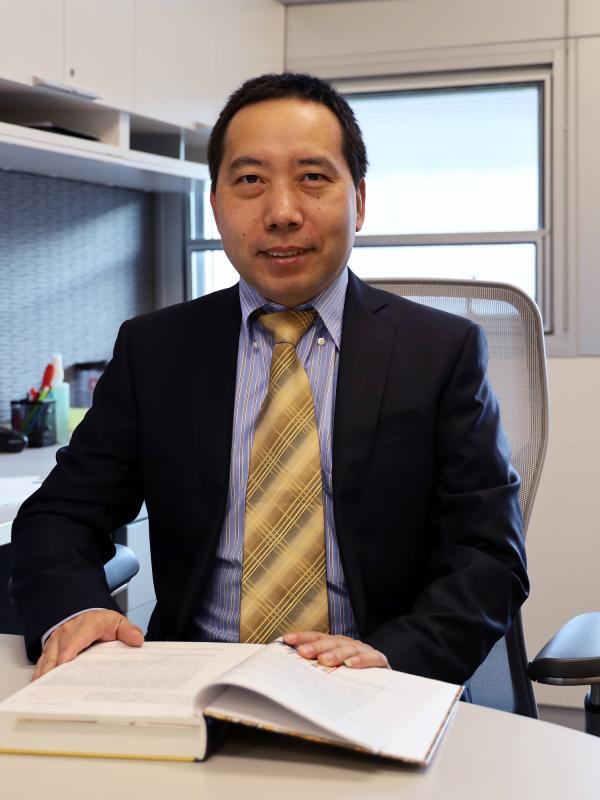 Jianyong Wu Headshot