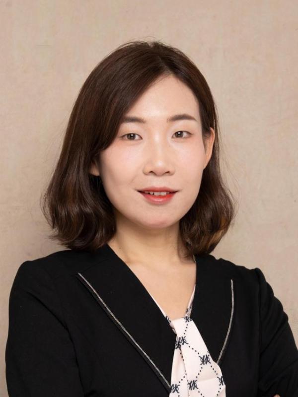 Xureu Zhang Headshot